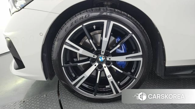 BMW 5 Series (G60) id 4645155 из Кореи 29