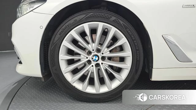 BMW 5 Series (G30) id 4849892 из Кореи 28