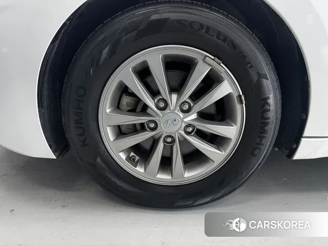 Hyundai The New Avante AD id 3641121 из Кореи 14