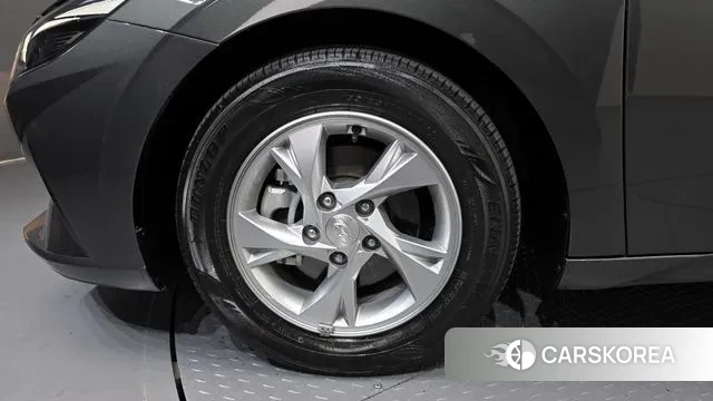 Hyundai Avante (CN7) id 3208119 из Кореи 15