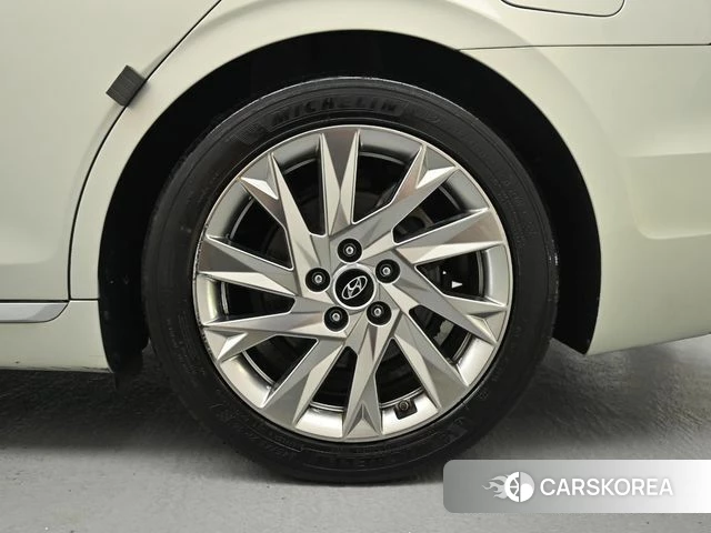 Hyundai The New Grandeur IG Hybrid id 4727437 из Кореи 15