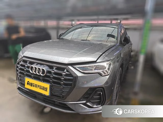 Audi Q3 2021 Темно-серый из Китая, фото 5
