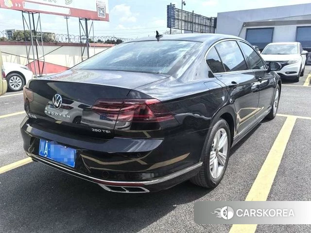 Volkswagen Magotan 2025 Черный из Китая, фото 5