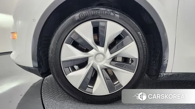 Tesla Model Y id 3232409 из Кореи 15