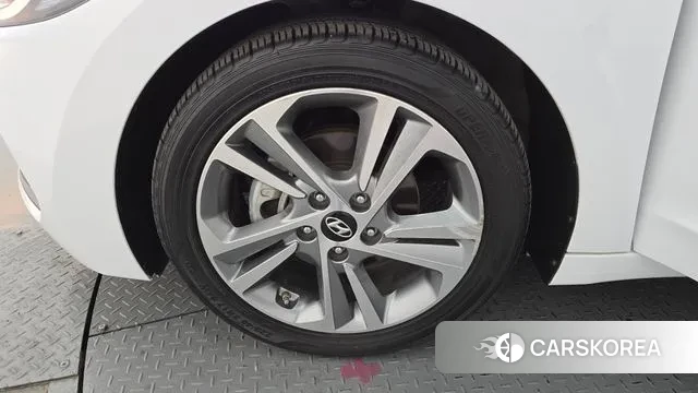 Hyundai Avante AD id 3515420 из Кореи 15