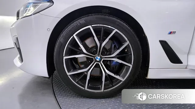 BMW 5 Series (G30) id 3467848 из Кореи 15