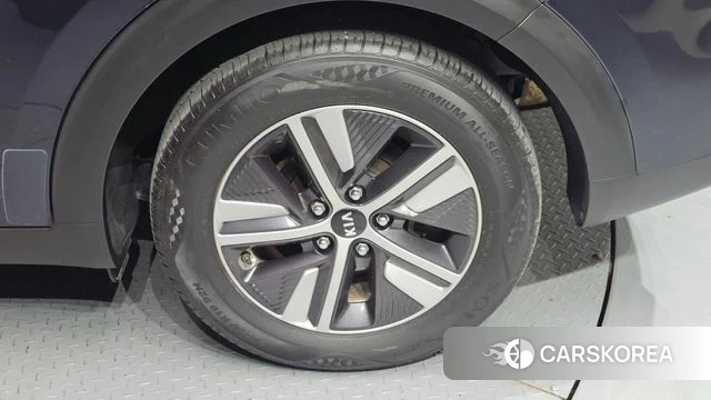 Kia The New Niro id 3872828 из Кореи 15