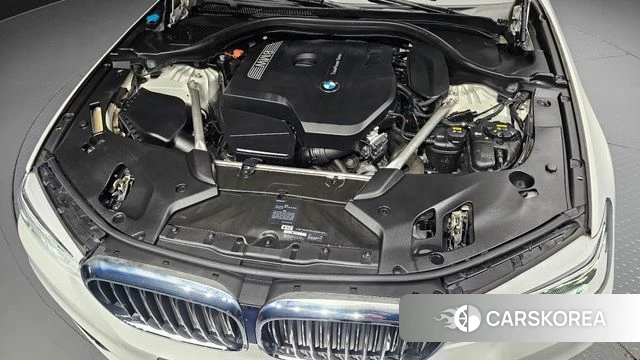 BMW 5 Series (G30) id 3905311 из Кореи 16