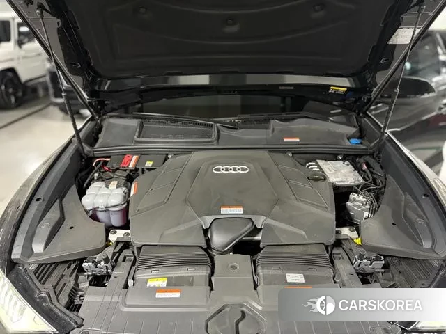 Audi Q8 (4M) id 3333222 из Кореи 9