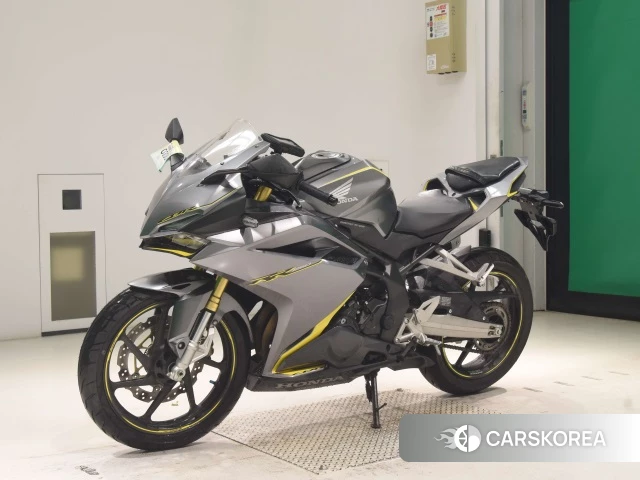 Honda CBR250RR ABS 2017 из Японии, фото 3