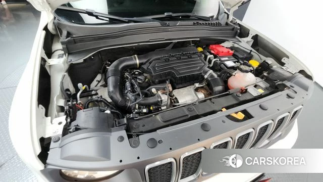 Jeep Renegade id 4428229 из Кореи 30
