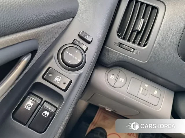 Hyundai The New Grand Starex id 3041975 из Кореи 13