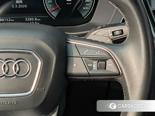 Audi Q5L id 4275632 из Китая 18