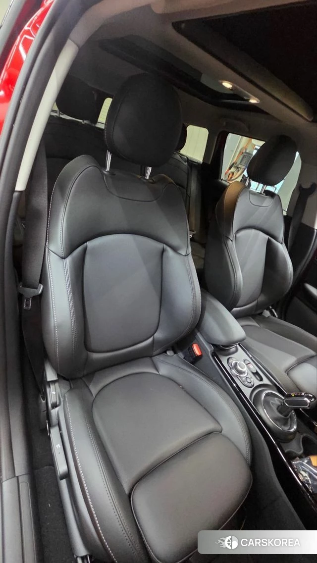 Mini Cooper Clubman 2023 Красный из Кореи, фото 6