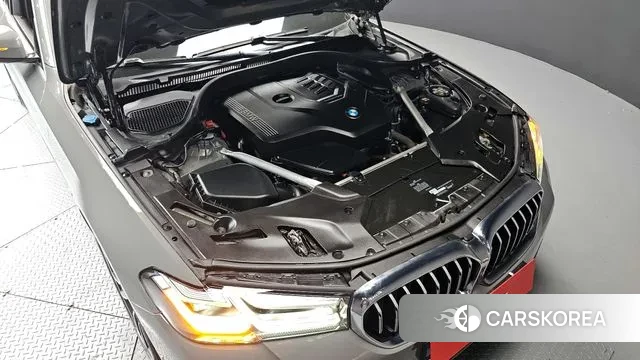 BMW 5 Series (G30) id 3493855 из Кореи 16