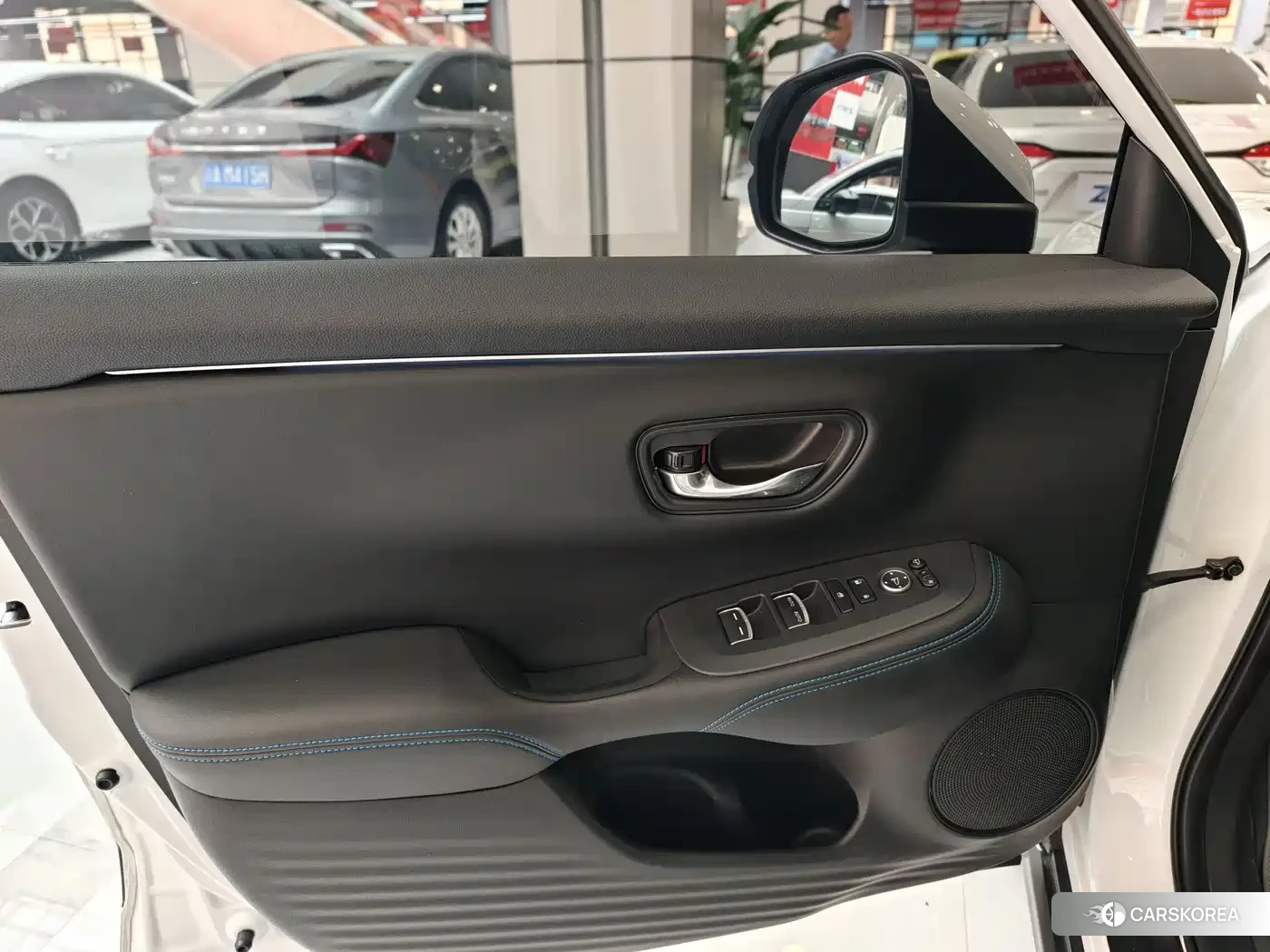 Honda HR-V id 4547991 из Китая 15