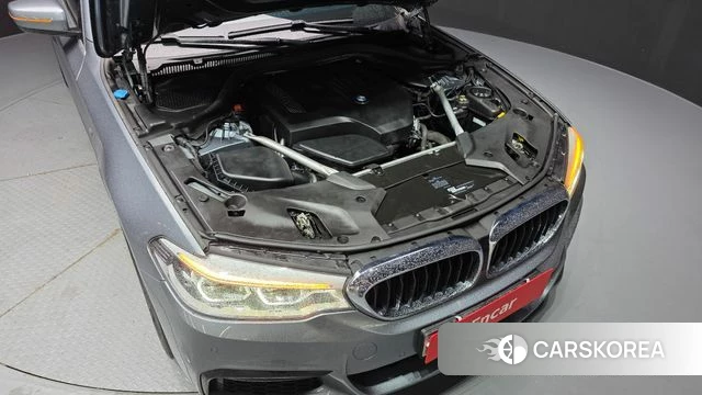 BMW 5 Series (G30) id 4530751 из Кореи 29