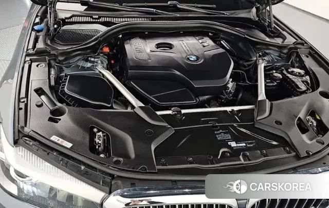 BMW 5 Series (G30) id 3423135 из Кореи 16