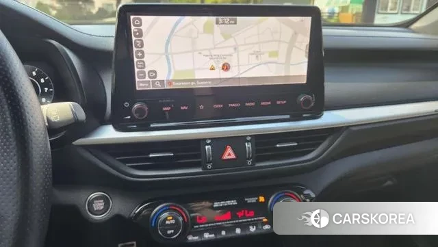 Kia The New K3 2nd generation 2021 Белый из Кореи, фото 6