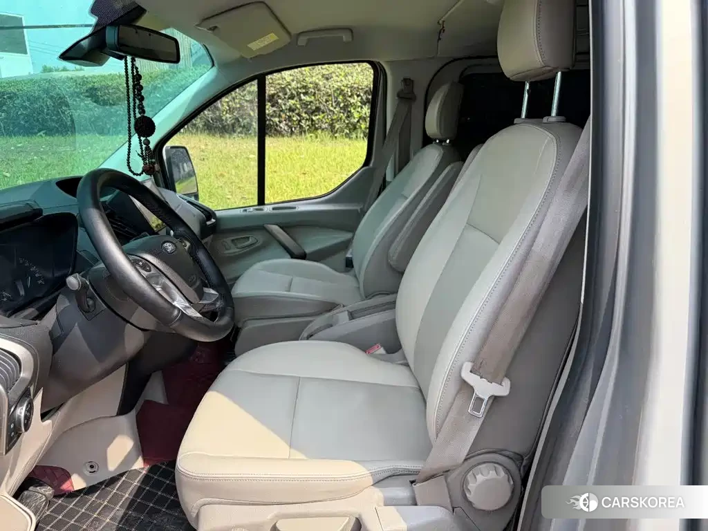 Ford Tourneo id 4622659 из Китая 10