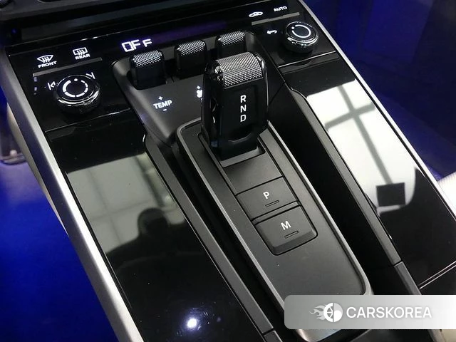 Porsche 911(992) id 4202589 из Кореи 16