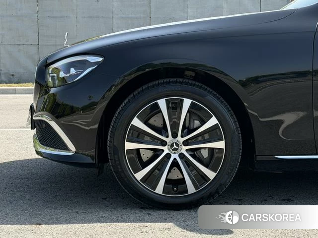 Mercedes-Benz E-class PHEV id 4260303 из Китая 15