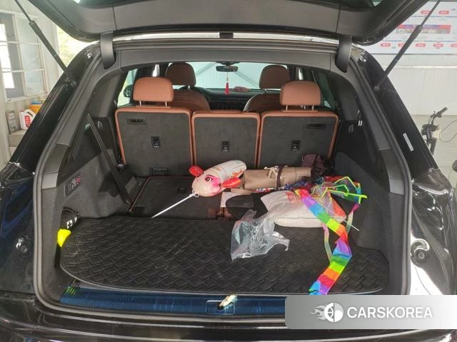 Audi Q7 2020 Черный из Китая, фото 6