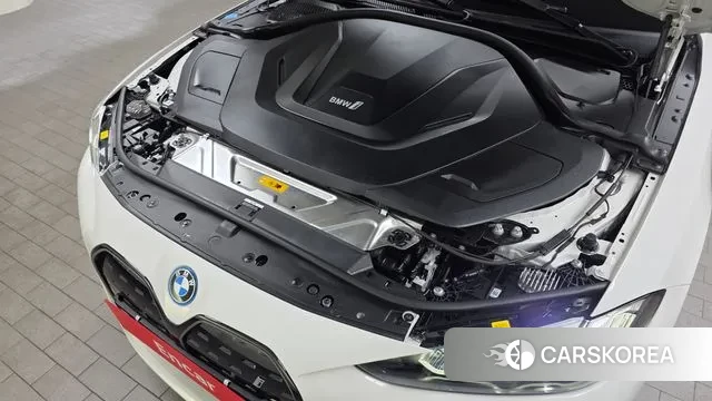 BMW i4 id 3420083 из Кореи 16