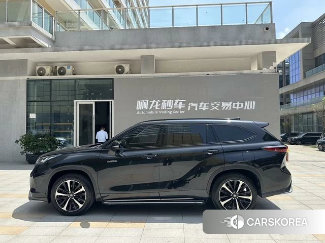 Toyota Crown Lufang id 4220911 из Китая 19