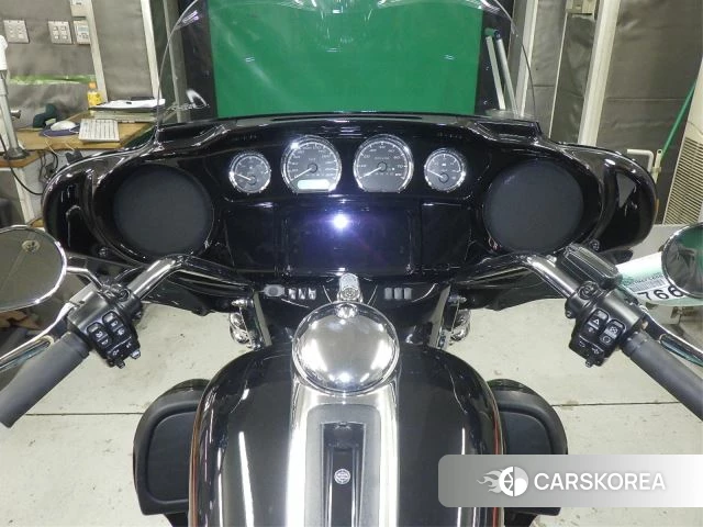Проданный Harley-Davidson Electra Glide FLHTCUTG1870 id 3992780 из Японии, фото 19