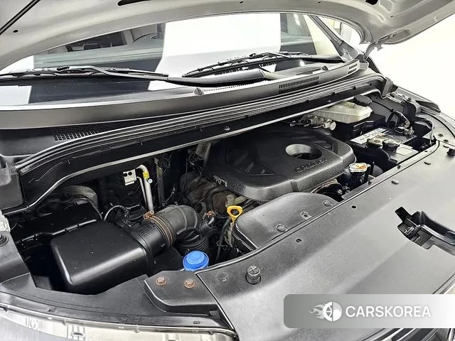 Hyundai The New Grand Starex id 3709302 из Кореи 16