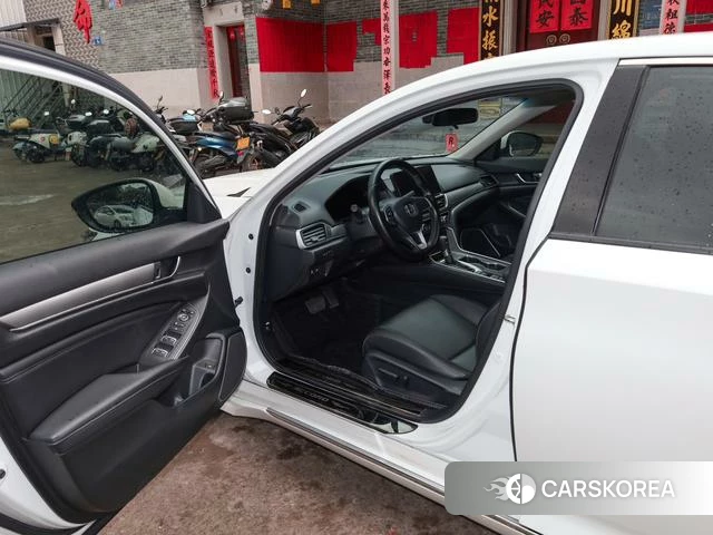Honda Accord id 4348647 из Китая 26