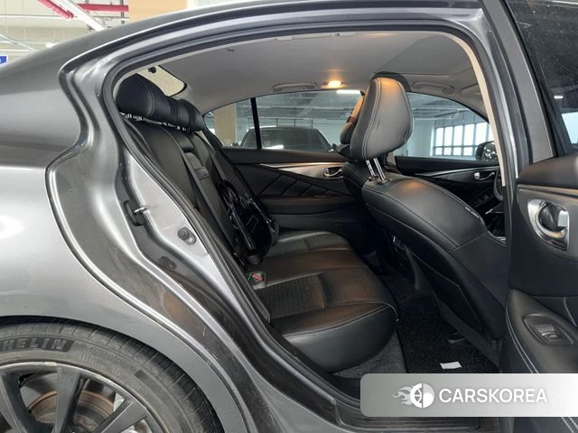 Infiniti Q50 id 3982227 из Кореи 13