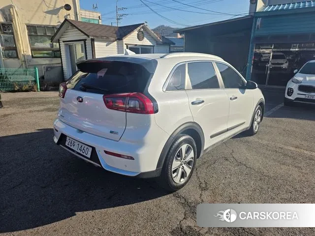 Kia Niro id 3455030 из Кореи 16