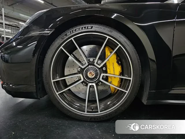 Porsche 911(992) id 3417038 из Кореи 16