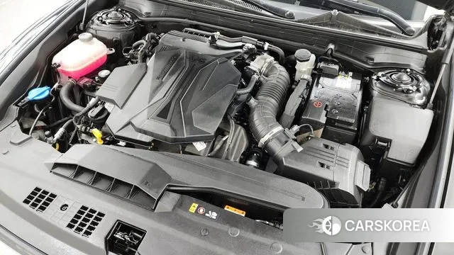 Hyundai Grandeur (GN7) id 3415963 из Кореи 16