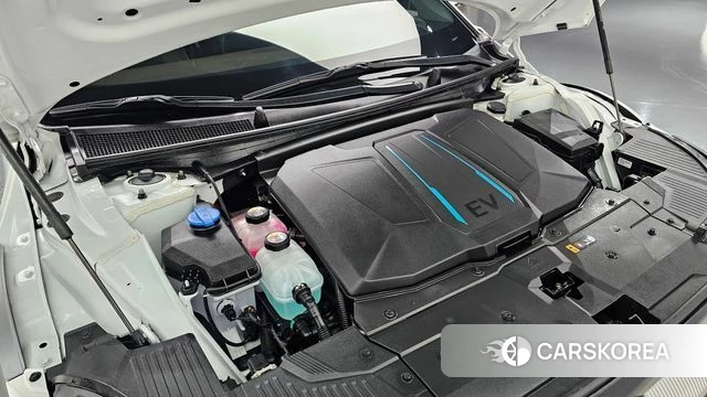 Hyundai Ionic 5 id 4282100 из Кореи 16