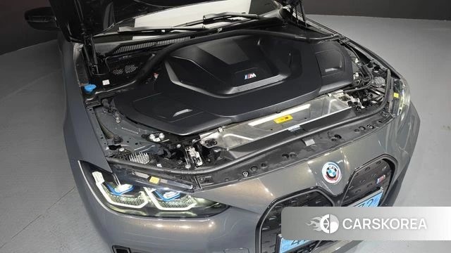 BMW i4 id 4308650 из Кореи 16