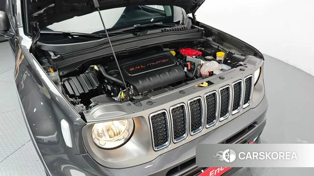 Jeep Renegade id 4593237 из Кореи 16