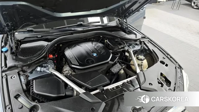 BMW 5 Series (G30) id 3444406 из Кореи 16