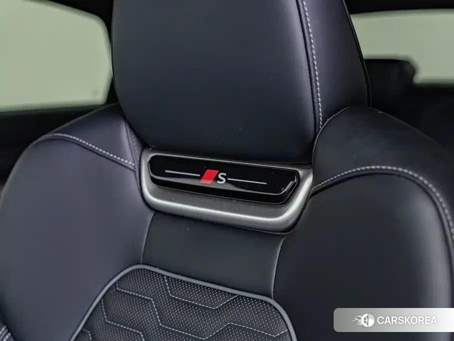 Audi Q6L Sportback id 4601755 из Китая 23