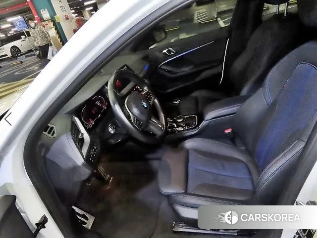 BMW 1 Series (F40) id 3605982 из Кореи 13