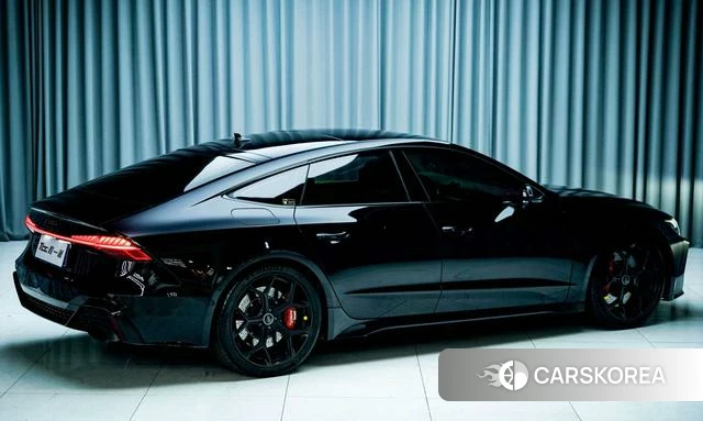 Audi A7 2023 Черный из Китая, фото 6