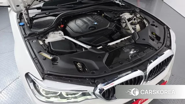 BMW 5 Series (G30) id 3622560 из Кореи 16