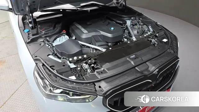 BMW 5 Series (G60) id 3745000 из Кореи 16