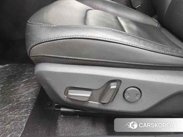 Kia Di Ol Nu Niro id 3690730 из Кореи 16