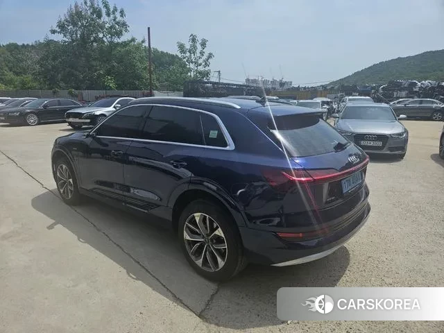 Audi e-Tron id 2427288 из Кореи 16