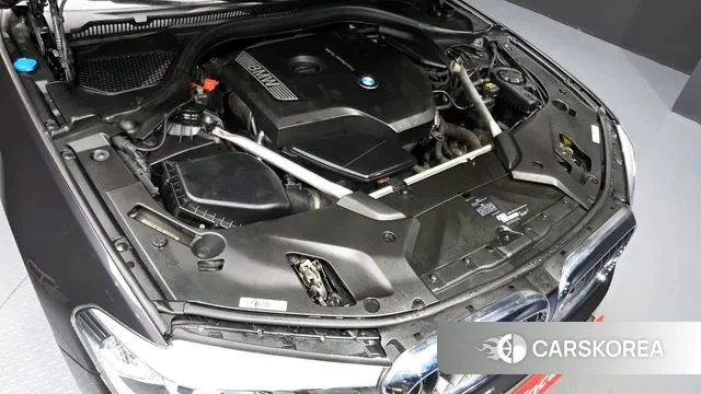 BMW 5 Series (G30) id 3718660 из Кореи 16