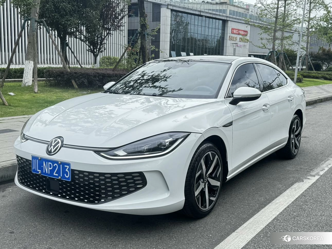 Volkswagen Lamando id 4510605 из Китая 10