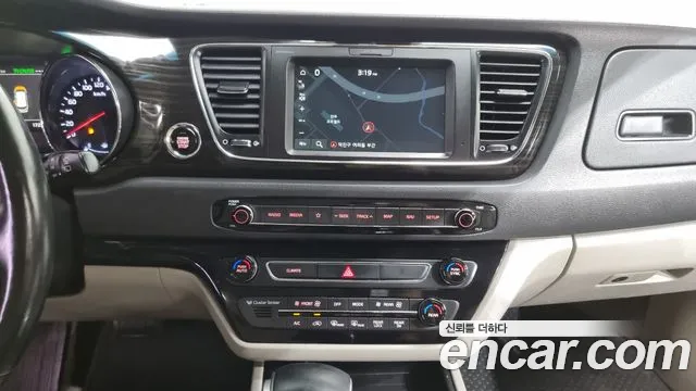 Kia The New Carnival id 2569993 из Кореи 16